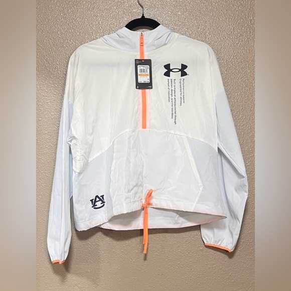 NEW Under Armour Women's UA Woven Graphic Rain Activewear Jacket Hood Running - Picture 2 of 9